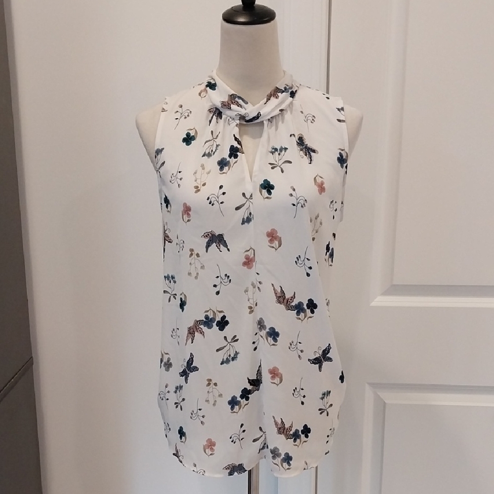 LOFT White Floral & Bird Keyhole Sleeveless Camisole